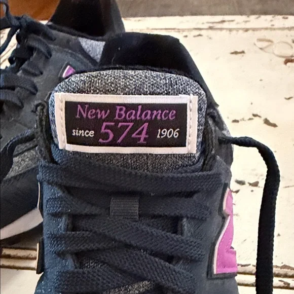 New Balance Women's 574 Core Sneaker - Picture 5 of 6